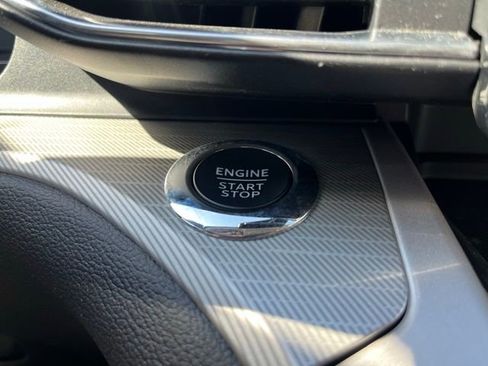 Used 2024 Ford Explorer XLT w/ Equipment Group 202A image 17