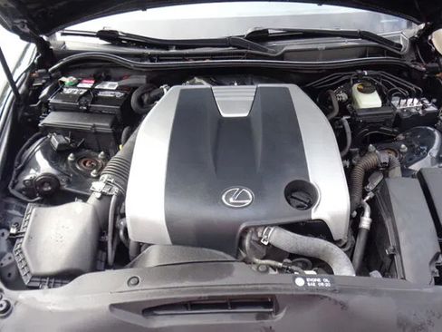 Used 2017 Lexus IS 300 AWD w/ Premium Package image 9