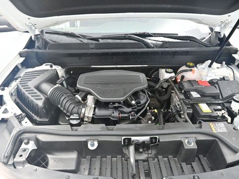 Used 2023 GMC Acadia AT4 w/ LPO, 'HIT The Road' Package AWD/4WD image 43