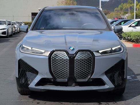 Used 2024 BMW iX xDrive50 w/ Sport Package AWD/4WD image 3