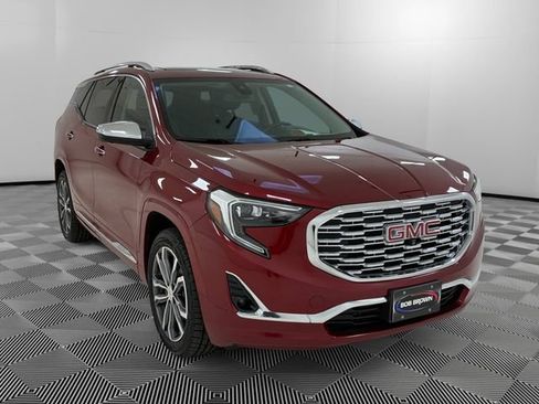 Certified 2020 GMC Terrain Denali w/ Denali Premium Package AWD/4WD image 7