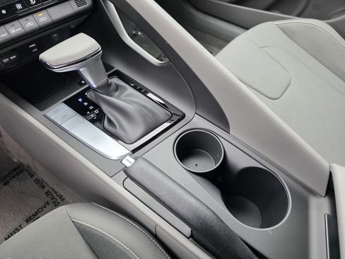 New 2025 Hyundai Elantra Sport image 28