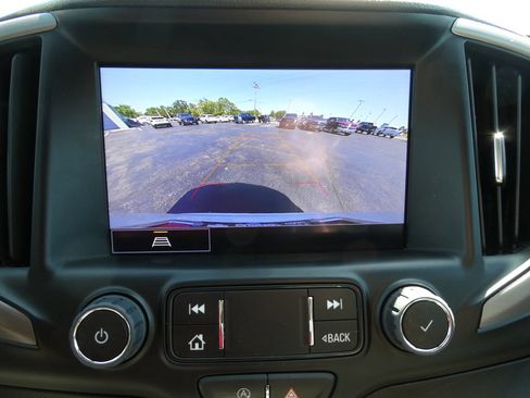 Certified 2023 GMC Terrain AT4 AWD/4WD image 32