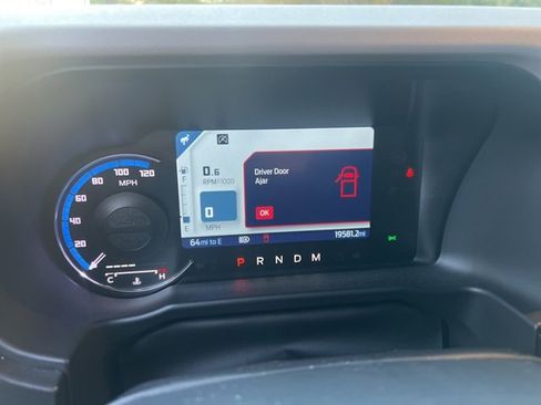 Used 2023 Ford Bronco Wildtrak image 1