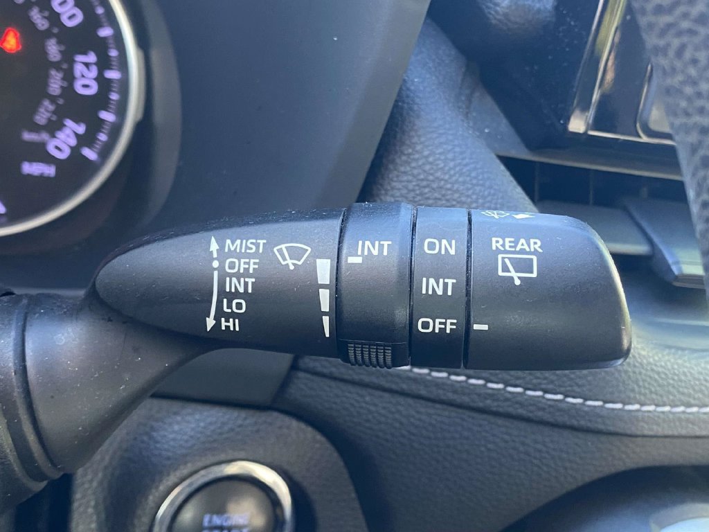 Used 2019 Toyota RAV4 XLE FWD image 23