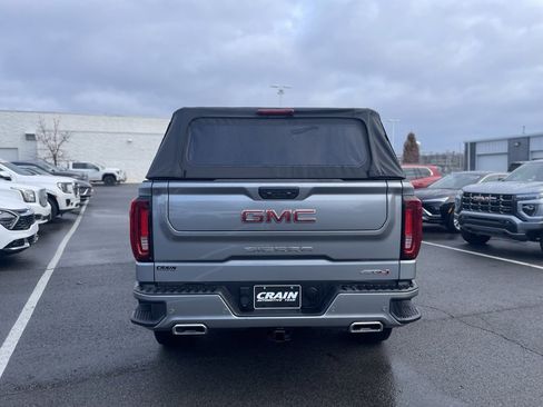 Used 2024 GMC Sierra 1500 AT4 w/ Technology Package image 6