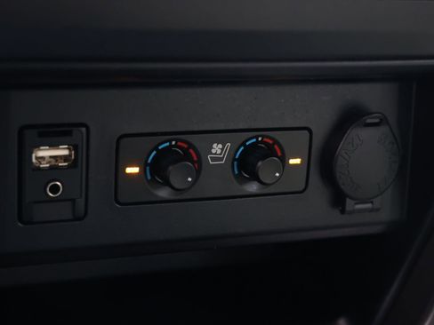 Used 2019 Toyota 4Runner Limited AWD/4WD image 4