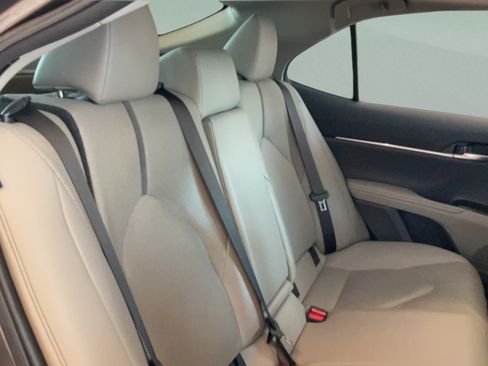 Used 2022 Toyota Camry XLE w/ Navigation Upgrade Package FWD image 35