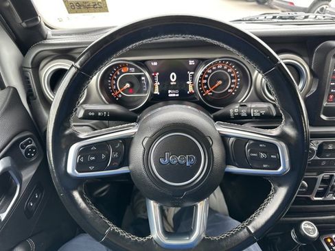 Used 2020 Jeep Wrangler Unlimited Sahara image 19