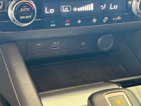 Used 2024 Mitsubishi Outlander SEL Black Edition FWD image 50