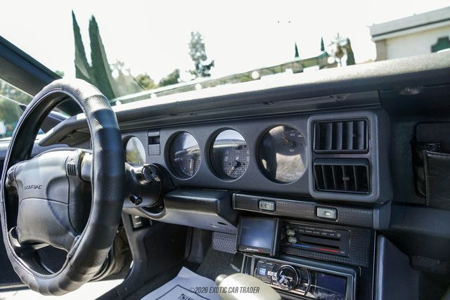 Used 1992 Pontiac Firebird Formula RWD image 36
