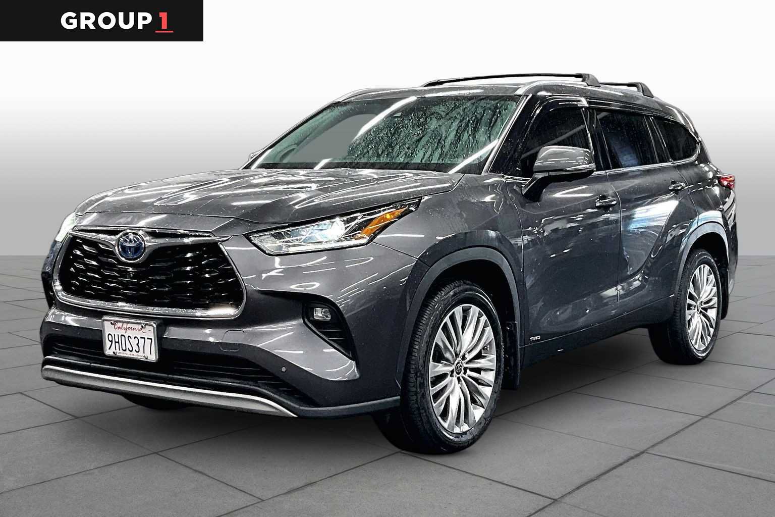 Used 2023 Toyota Highlander Platinum AWD/4WD image 1