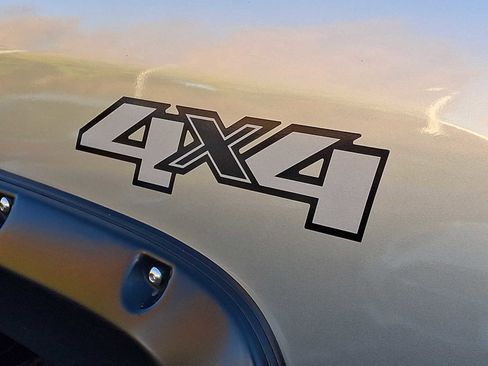 Used 2010 Chevrolet Silverado 1500 LT w/ Texas Edition image 29