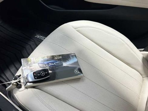 Used 2018 Mercedes-Benz E 300 image 23