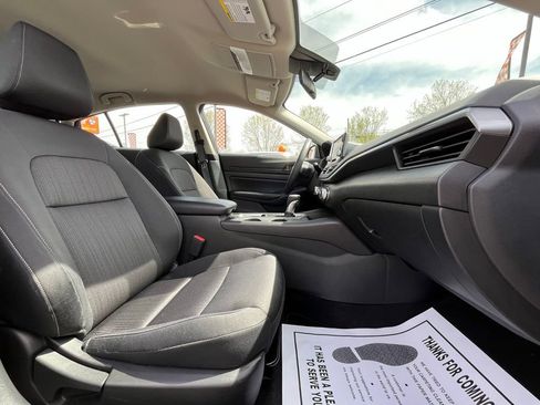 Used 2023 Nissan Altima 2.5 S FWD image 18