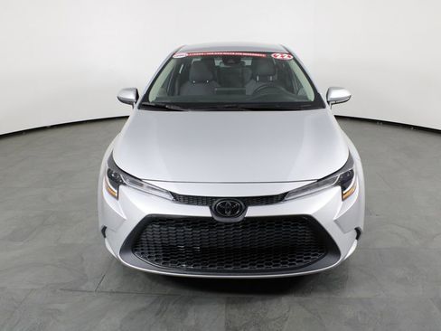 Used 2022 Toyota Corolla LE image 13