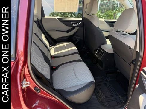 Used 2019 Subaru Forester Premium w/ All-Weather Package AWD/4WD image 17