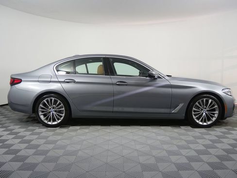Certified 2023 BMW 530i RWD image 2