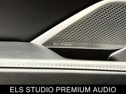 Used 2023 Acura MDX FWD w/ Technology Package image 13