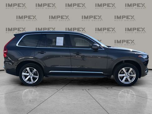 Used 2024 Volvo XC90 B5 Core image 6