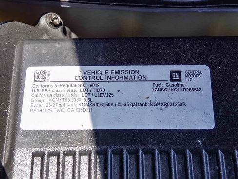 Used 2019 Chevrolet Suburban LT w/ LT Signature Package image 30