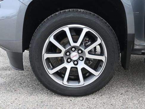 Used 2021 GMC Canyon Denali image 26