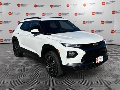 Used 2021 Chevrolet TrailBlazer ACTIV w/ Technology Package image 7