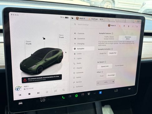 Used 2024 Tesla Model Y Performance AWD/4WD image 8