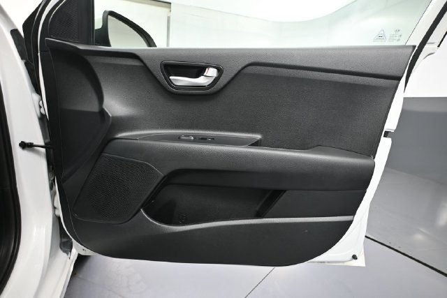 Used 2018 Kia Rio S FWD image 33