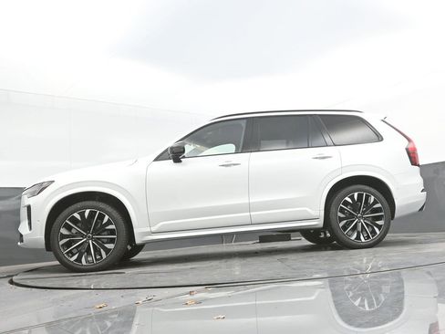 New 2026 Volvo XC90 B6 Ultra image 26