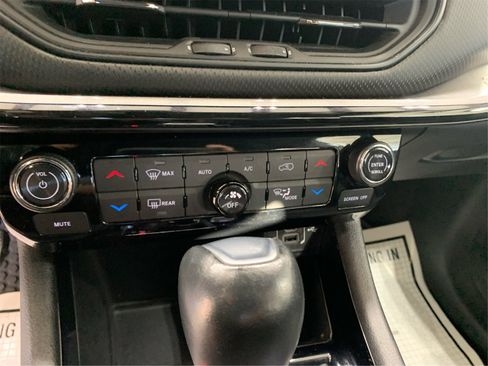 Used 2023 Jeep Compass Trailhawk image 25