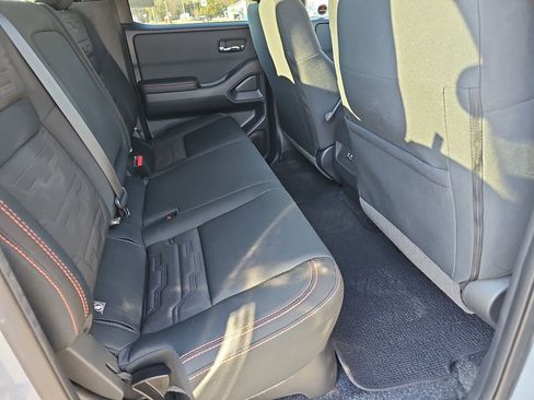 Used 2024 Nissan Frontier PRO-4X w/ Off-Road Protection Package image 14