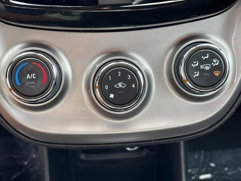 Used 2018 Chevrolet Spark LS image 22