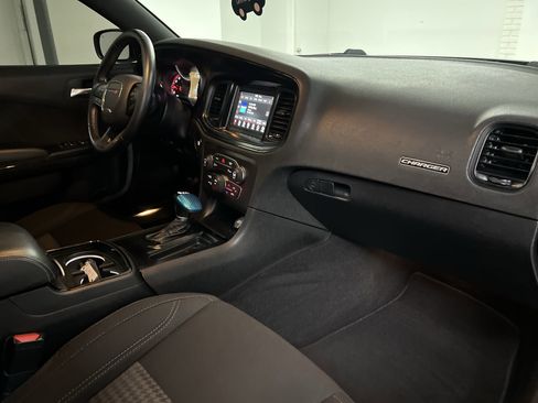 Used 2021 Dodge Charger SXT w/ Blacktop Package image 96