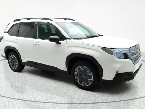 Certified 2025 Subaru Forester Premium AWD/4WD image 1