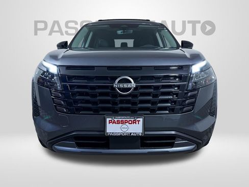 New 2026 Nissan Pathfinder SL image 2