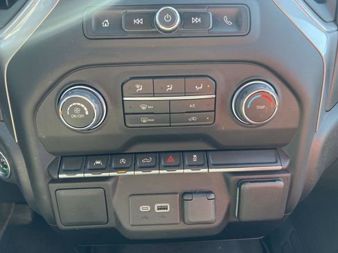 Used 2023 Chevrolet Silverado 1500 Custom AWD/4WD image 16