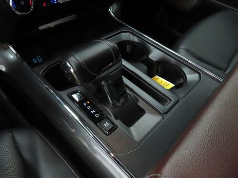 Used 2022 Ford F150 Lariat AWD/4WD image 15
