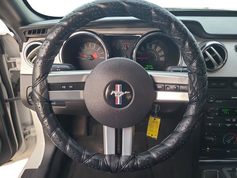Used 2007 Ford Mustang GT Premium RWD image 12