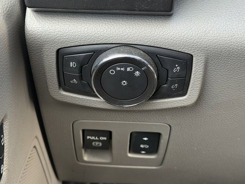 Used 2018 Ford F150 XLT w/ Equipment Group 302A Luxury image 43