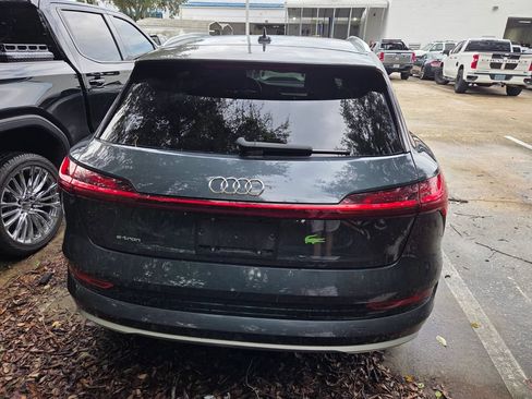 Used 2019 Audi e-tron Premium Plus AWD/4WD image 5