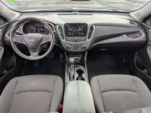 Used 2025 Chevrolet Malibu LT FWD image 24