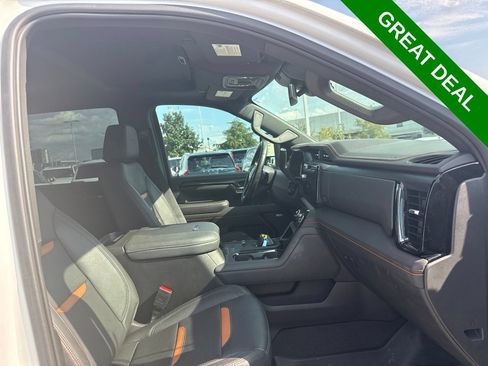 Used 2024 GMC Sierra 2500 AT4 w/ AT4 Preferred Package AWD/4WD image 10