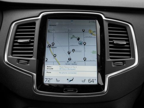 Used 2017 Volvo XC90 T6 Momentum w/ Vision Package AWD/4WD image 17