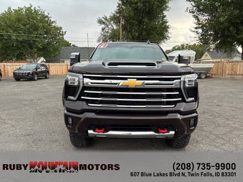 Used 2024 Chevrolet Silverado 2500 W/T w/ WT Fleet Convenience Package AWD/4WD image 2