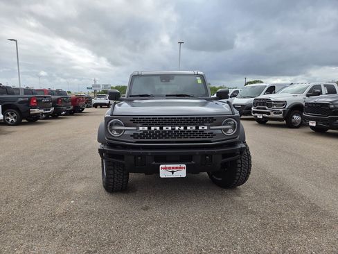Used 2024 Ford Bronco Badlands AWD/4WD image 2
