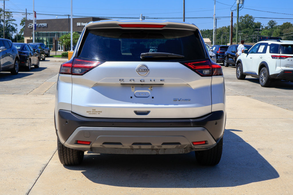 Used 2022 Nissan Rogue SV AWD/4WD image 19