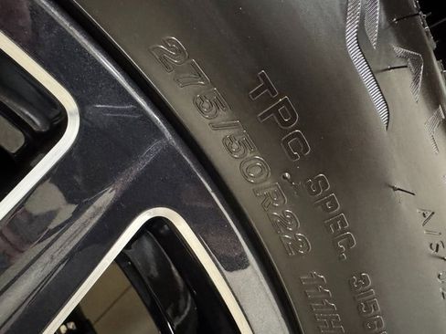 Used 2026 Chevrolet Suburban High Country image 31