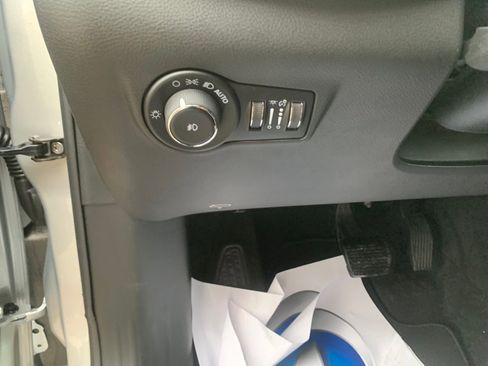 New 2026 Jeep Compass Latitude image 15