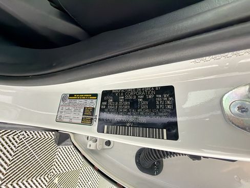 Used 2024 Kia EV6 Wind w/ Wind Technology Package AWD/4WD image 12